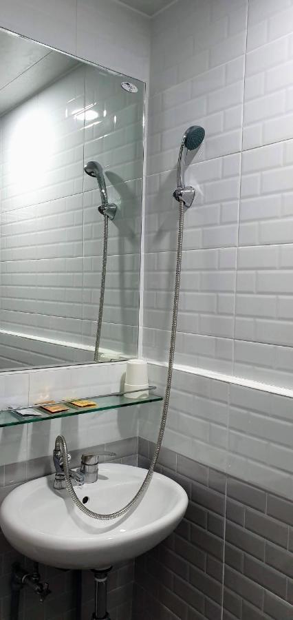 New Sun Guesthouse Myeongdong Seoel Buitenkant foto